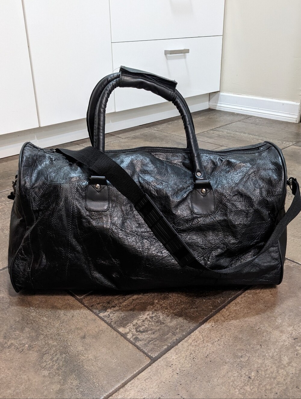 Vintage Leather Patchwork Duffle Weekender Bag Luxurious Unisex Travel Chic 🖤